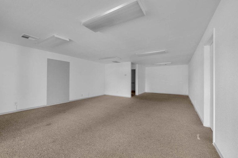 2005 W Ashland Ave, Visalia, CA, For Lease, Image-8