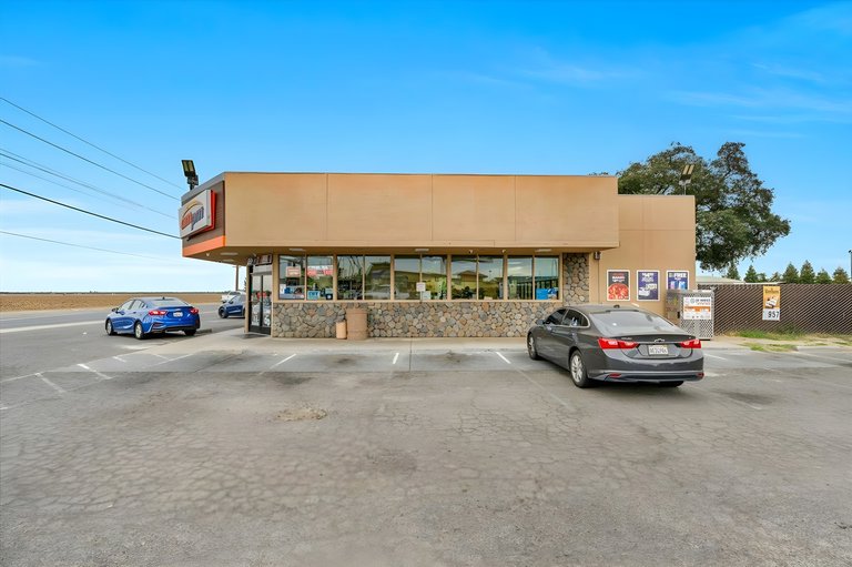 1088 N Mooney Blvd, Tulare, CA, For Lease, Image-11