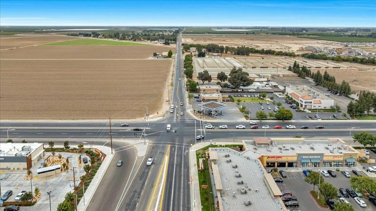 1088 N Mooney Blvd, Tulare, CA, For Lease, Image-10