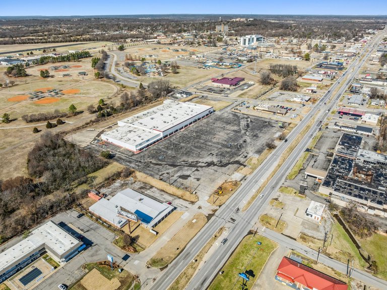 715-735 South 32nd Street, Muskogee, OK, For Lease, Image-7