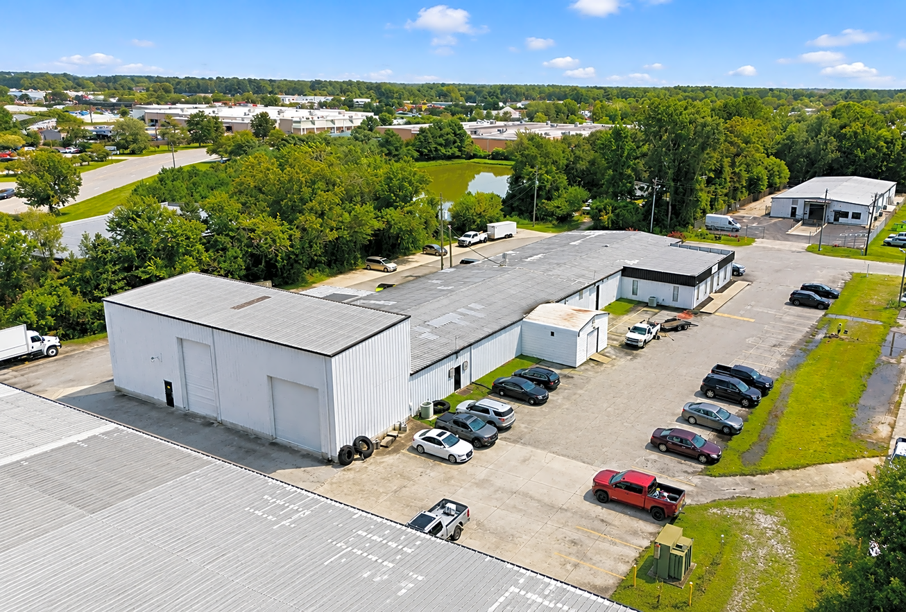 3498 Martin Dr Industrial