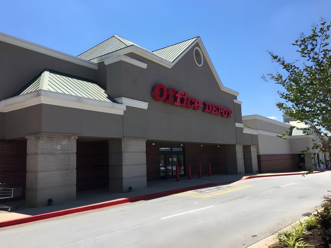 591 Bullsboro Drive Retail