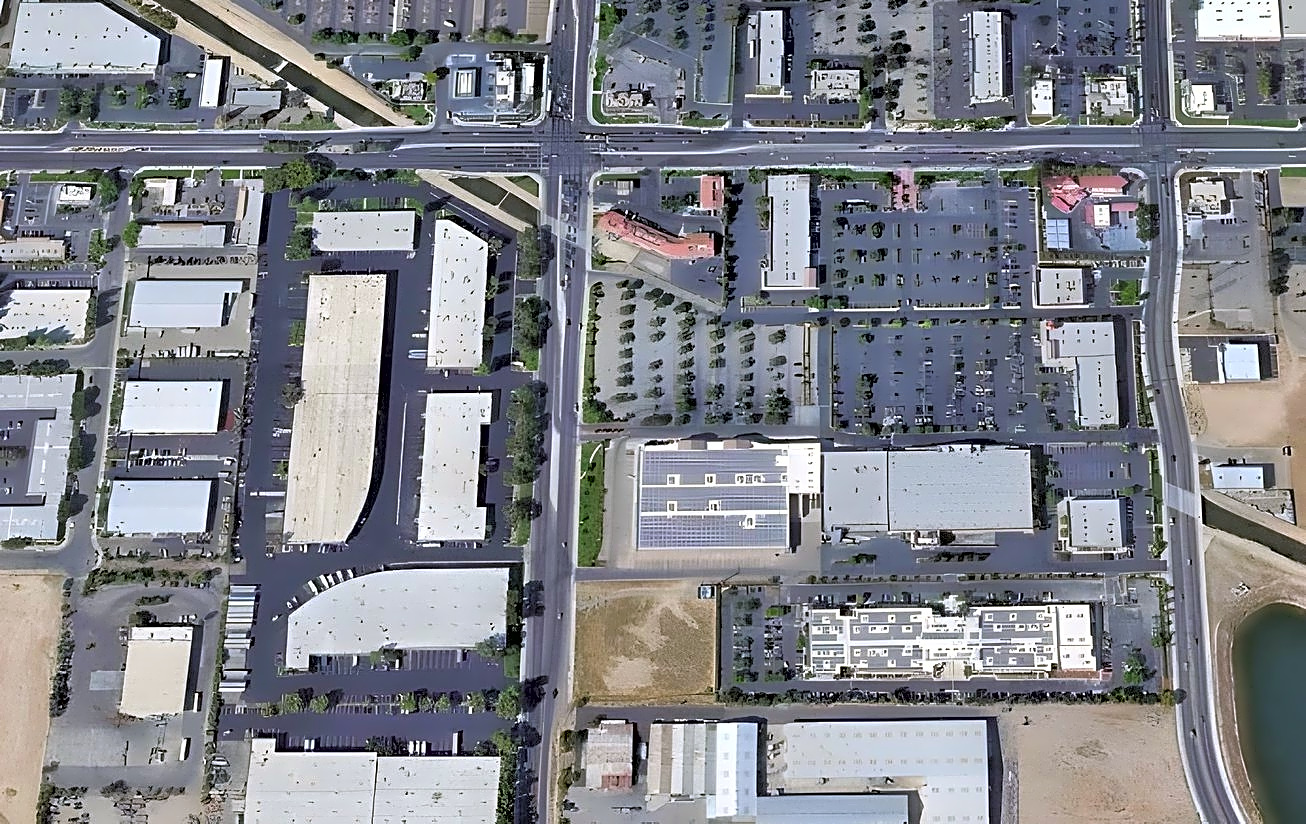 N Brawley Ave & W Shaw Ave Land/Development