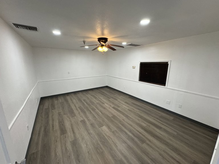 4041 N Valentine Ave, Fresno, CA, For Lease, Image-13