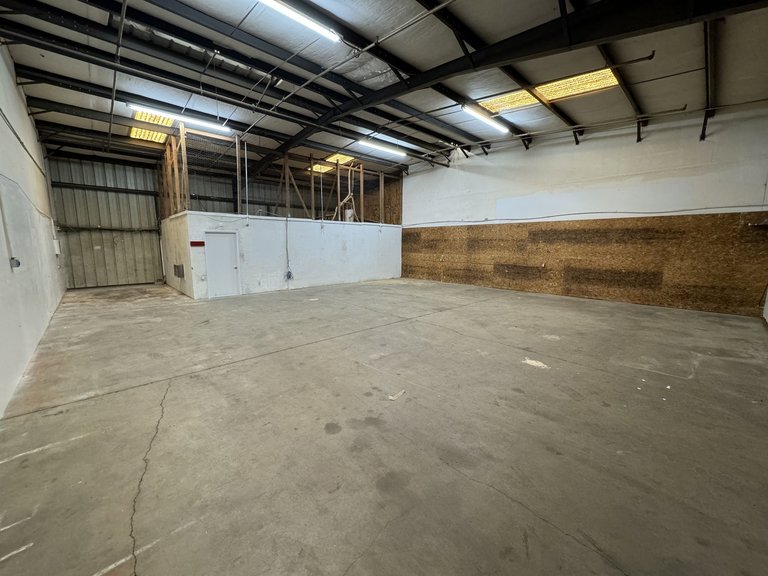 4041 N Valentine Ave, Fresno, CA, For Lease, Image-7