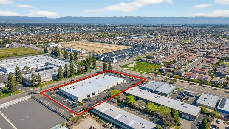 2695 N Fowler Ave #106, Fresno, CA, For Lease, Image-1