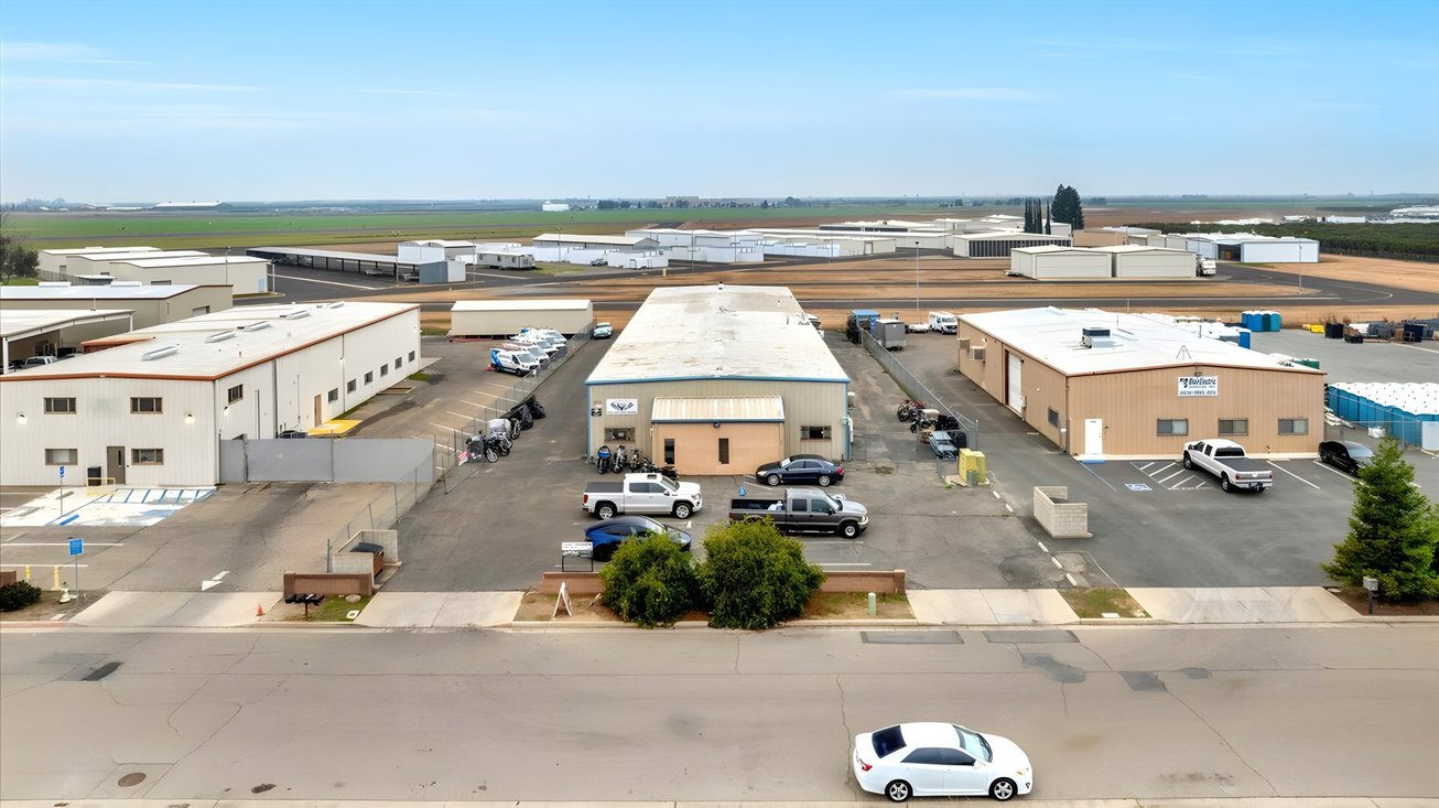 1839 S Thunderbolt Dr Industrial