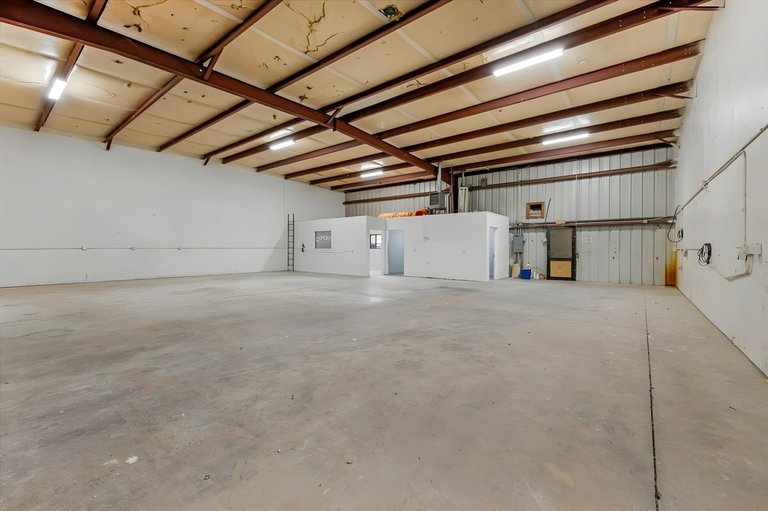 1839 S Thunderbolt Dr, Porterville, CA, For Lease, Image-14