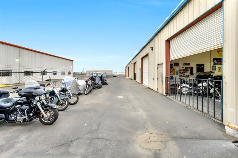 1839 S Thunderbolt Dr, Porterville, CA, For Lease, Image-1
