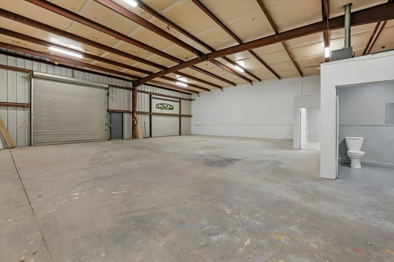 1839 S Thunderbolt Dr, Porterville, CA, For Lease, Image-12