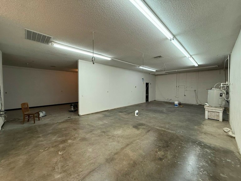 1952 H St, Fresno, CA, For Lease, Image-11