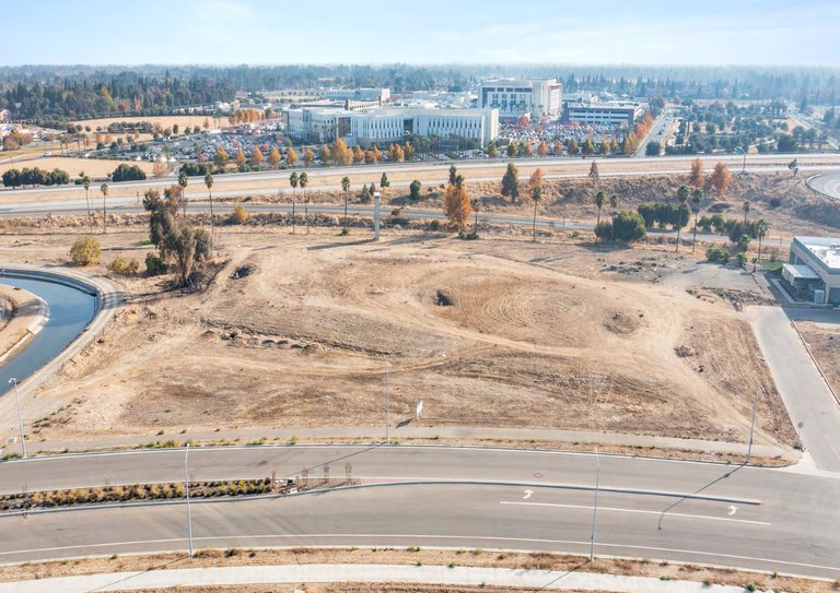 SEC Temperance Ave & Owens Mountain Pkwy, Clovis, CA, For Lease, Image-3