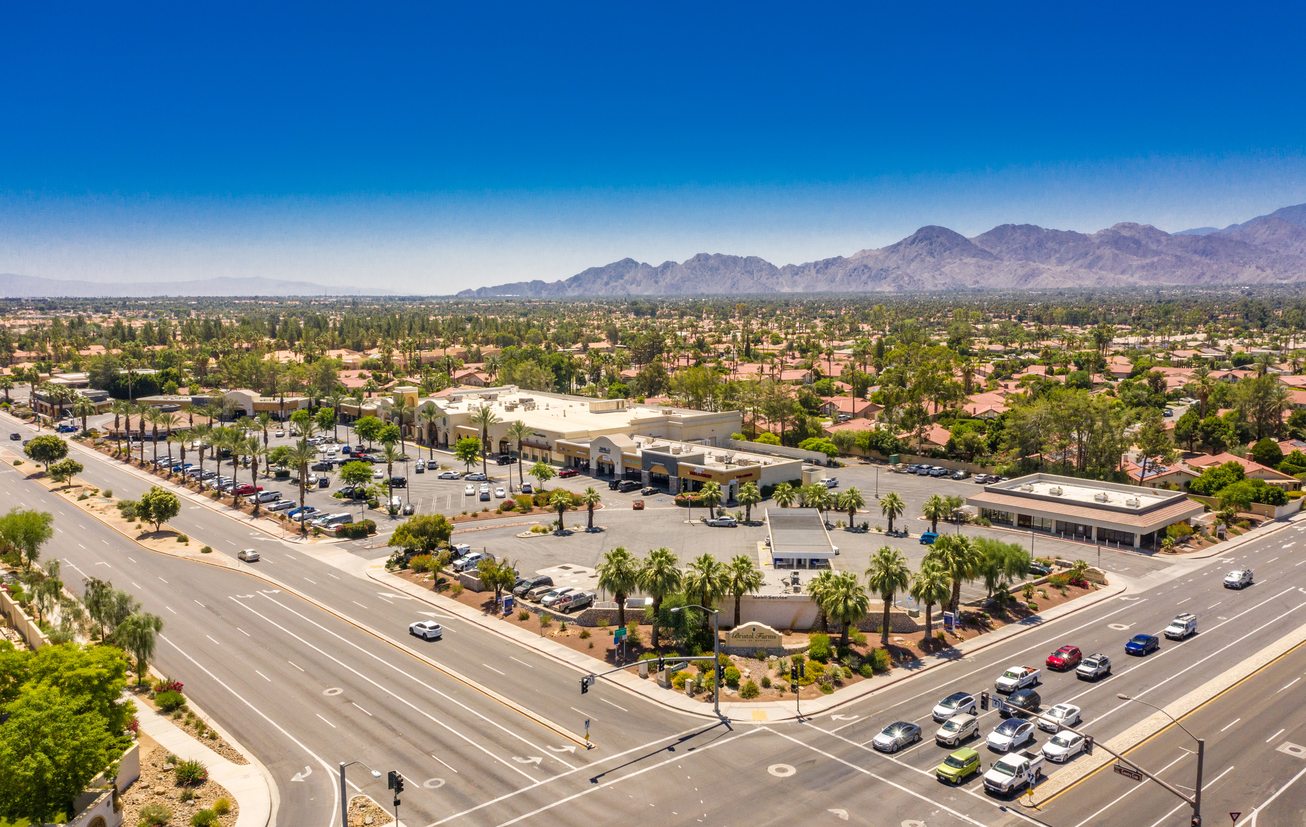 73011 - 73161 Country Club Drive Retail