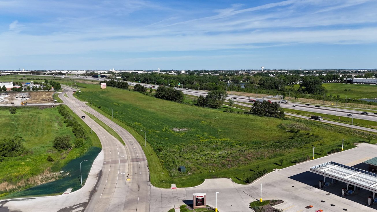 Plum Dr & 100th St, Urbandale, IA, For Sale, Image-2