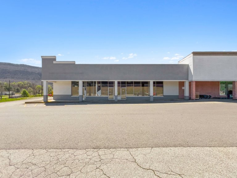 1941 Neeley Road, Big Stone Gap, VA, For Lease, Image-7