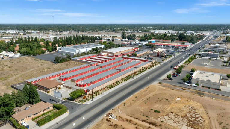3088 W Clinton Ave, Fresno, CA, For Lease, Image-4