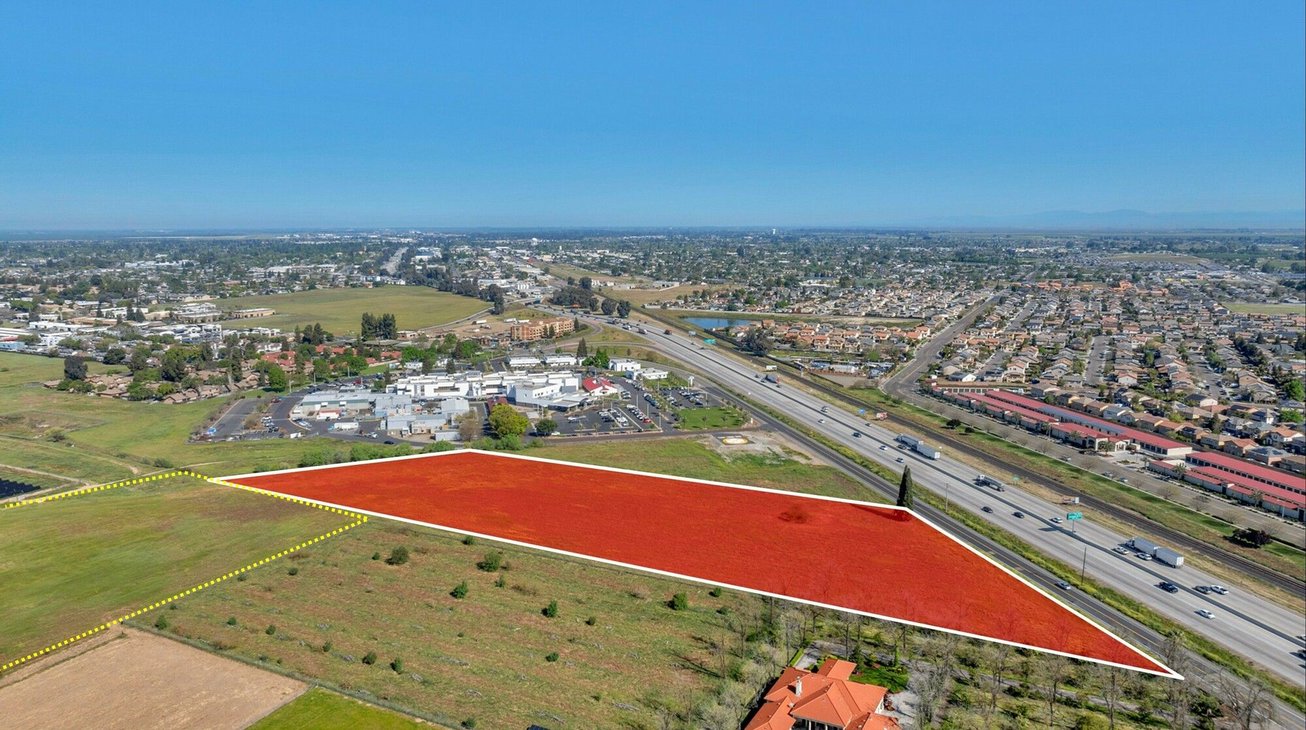1000 East Gary Lane Land/Development