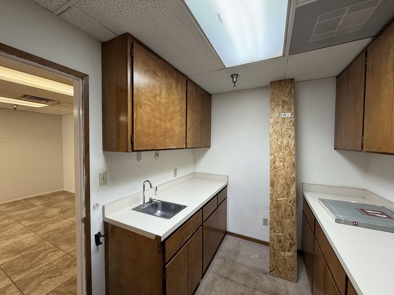 5756 N Marks Ave, Fresno, CA, For Lease, Image-11