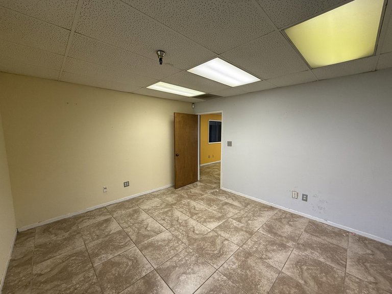 5756 N Marks Ave, Fresno, CA, For Lease, Image-9