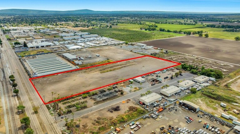 7939 W Goshen Ave, Visalia, CA, For Lease, Image-4