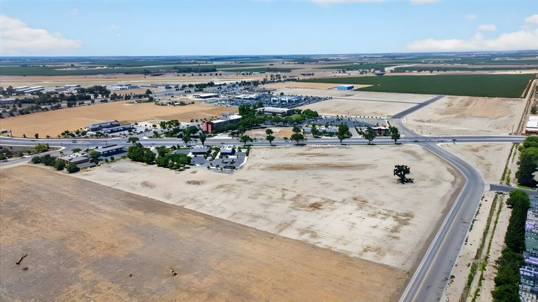 3 N Plaza, Visalia, CA, For Lease, Image-2