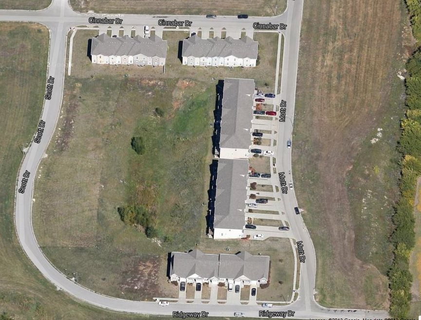 Raymore Townhomes - Image 4