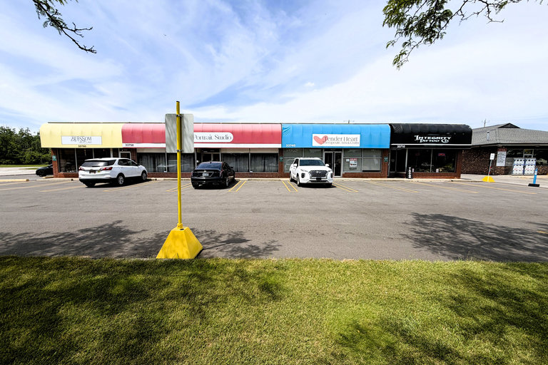 33720 Plymouth Road, Livonia, MI, For Lease, Image-4