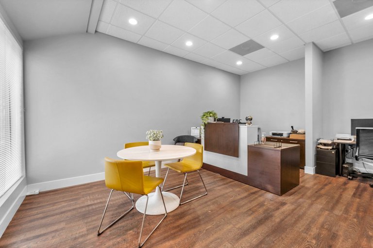 4685 N Cedar Ave, Fresno, CA, For Lease, Image-2