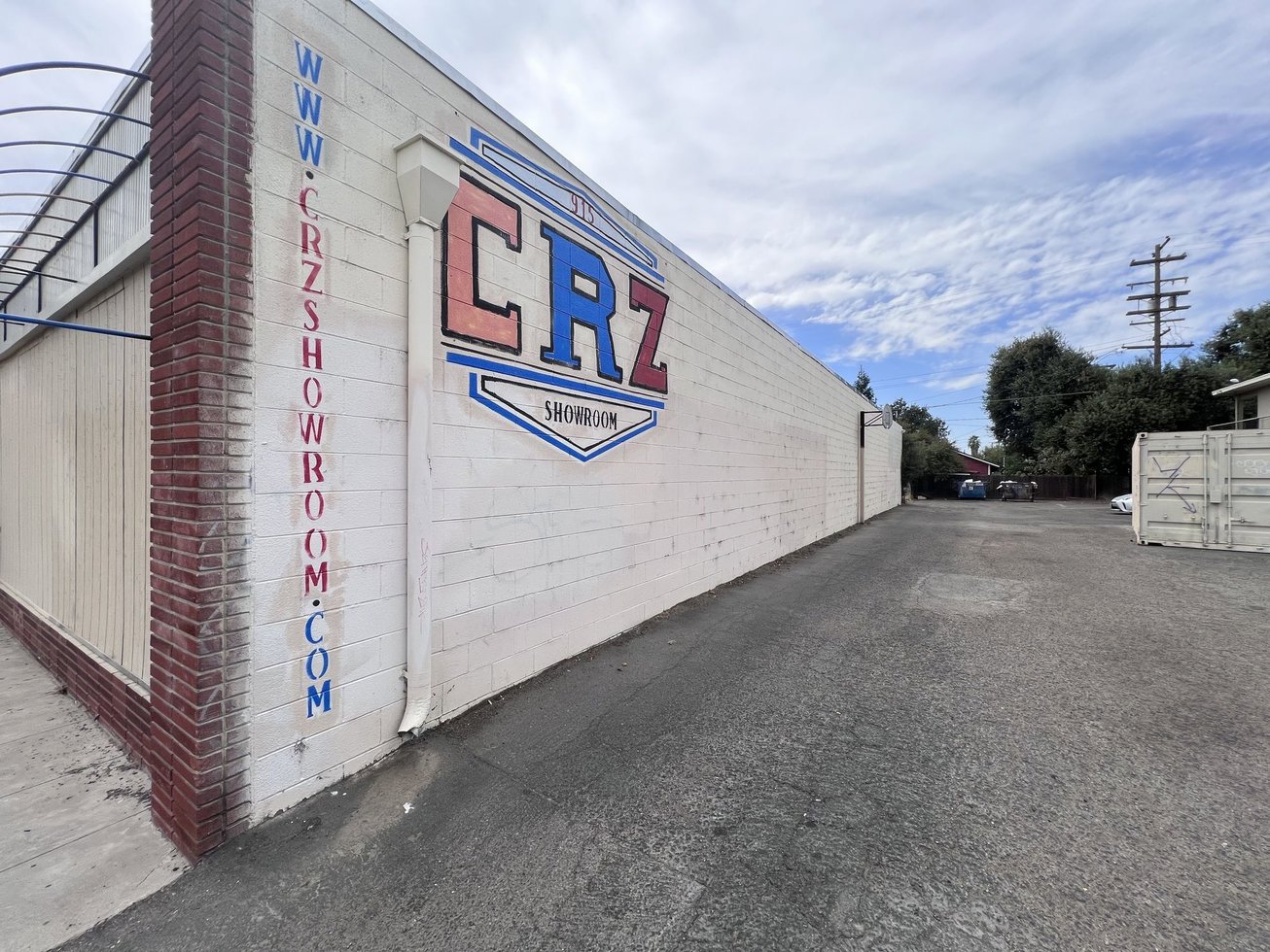 915 N Fulton St Retail