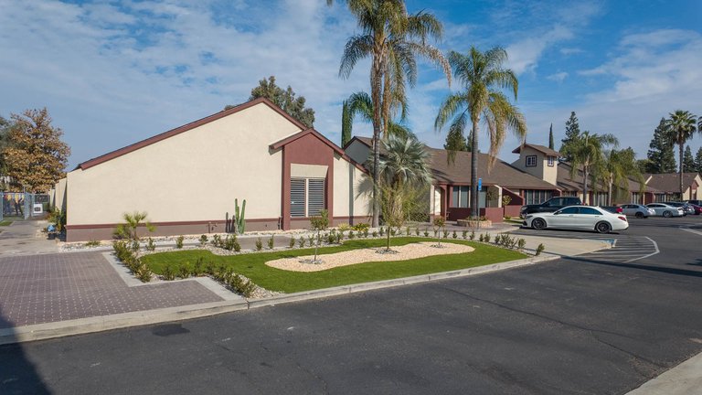 4991 E McKinley Ave, Fresno, CA, For Lease, Image-7