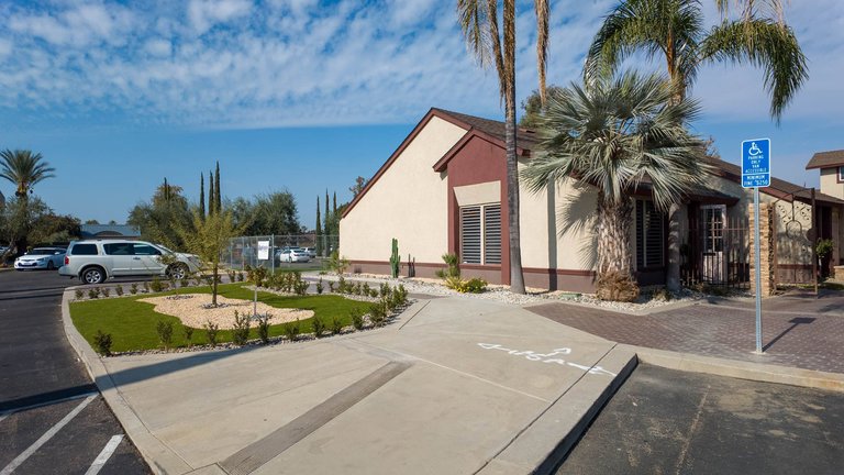 4991 E McKinley Ave, Fresno, CA, For Lease, Image-9