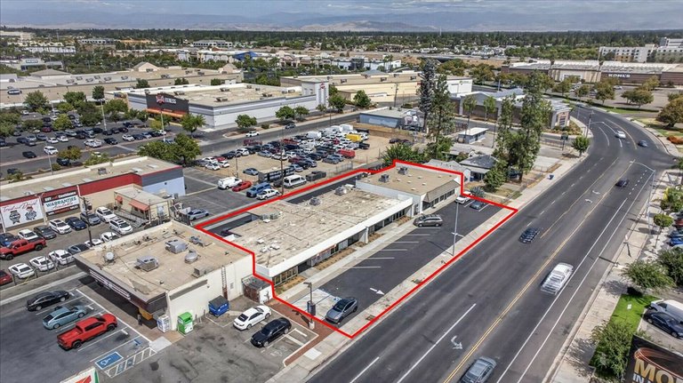 28-40 E Minarets Ave, Fresno, CA, For Lease, Image-3