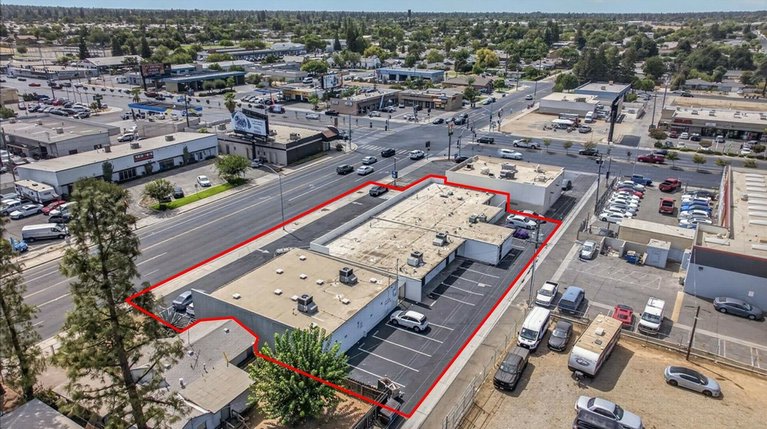 28-40 E Minarets Ave, Fresno, CA, For Lease, Image-4