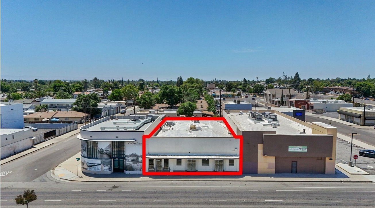 1305 N Chester Ave Retail