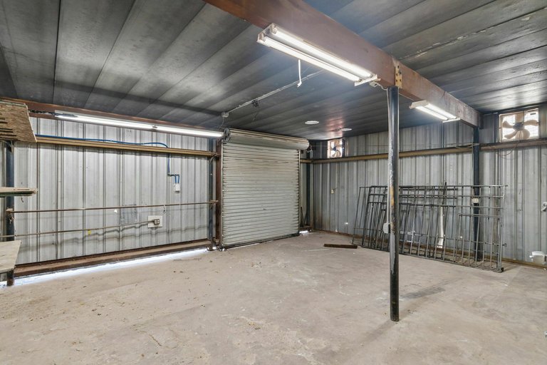 1305 N Chester Ave, Bakersfield, CA, For Lease, Image-15