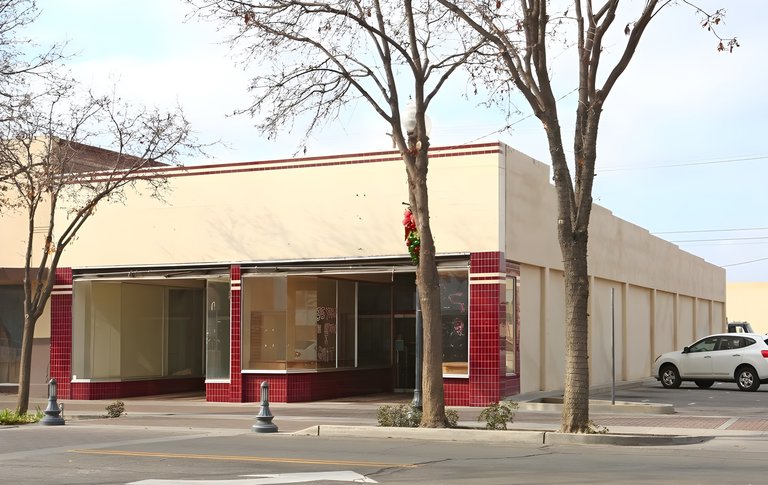 41 N Main St, Porterville, CA, For Lease, Image-1