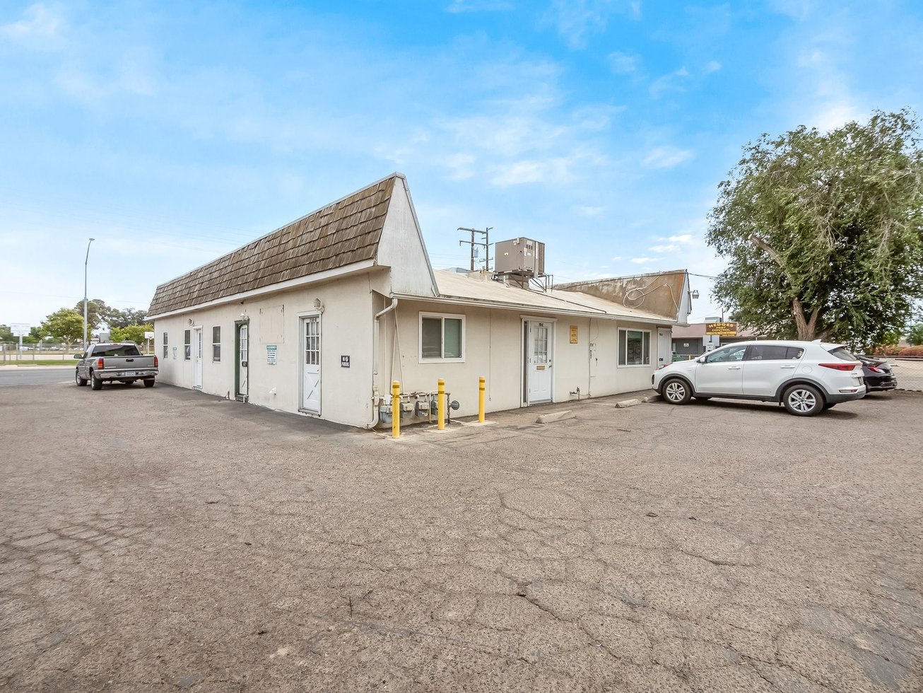 714 N 11th Ave Office