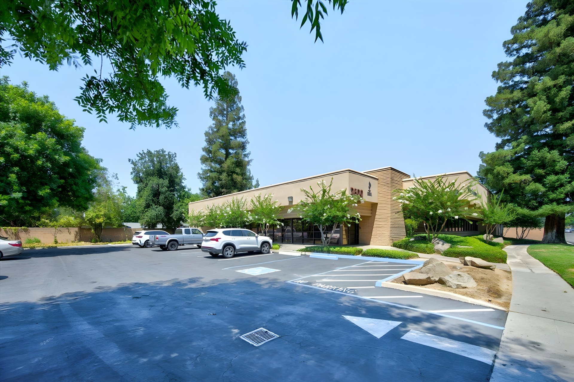 Shaw Types Renovated Professional Office Building… - for lease | Duxre