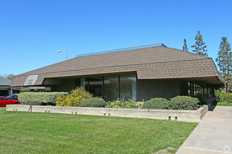 2350 W Shaw Ave, Fresno, CA, For Lease, Image-3