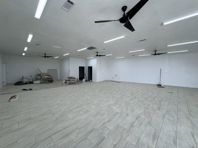 736 W Inyo Ave, Tulare, CA, For Lease, Image-2