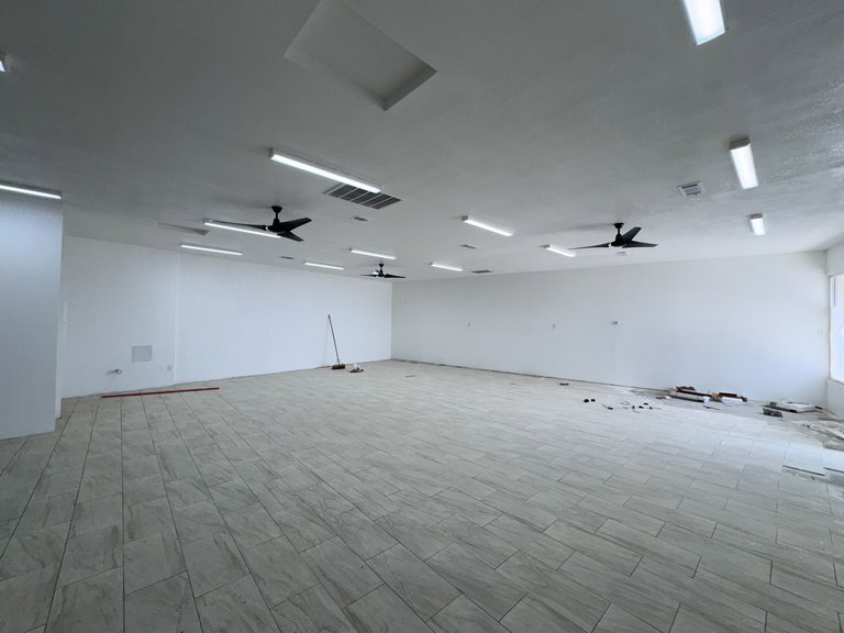 736 W Inyo Ave, Tulare, CA, For Lease, Image-3