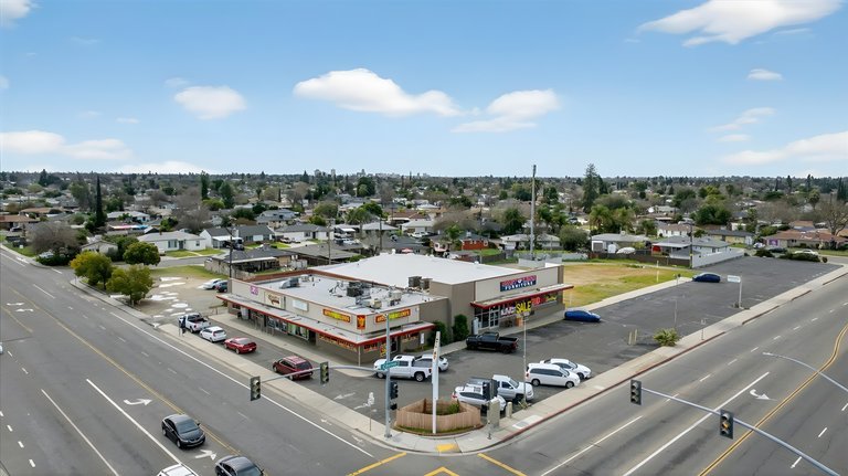 4122 E Clinton Avenue, Fresno, CA, For Lease, Image-9