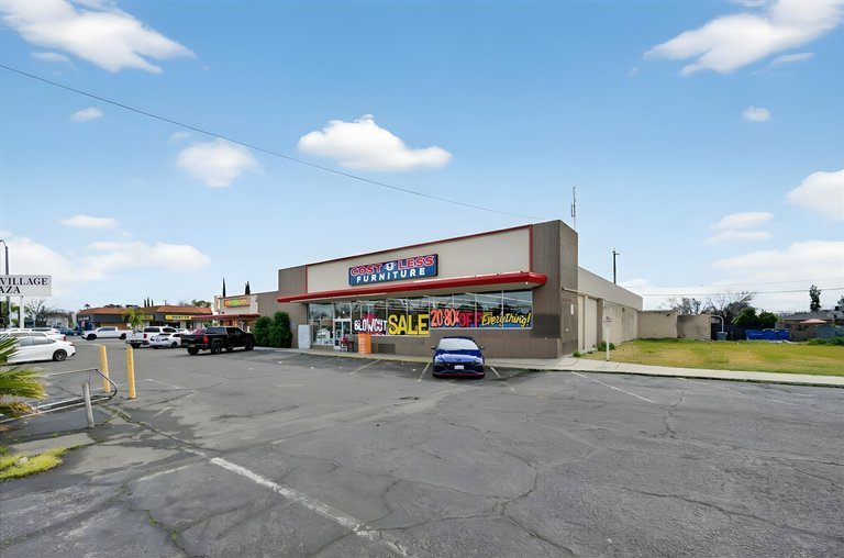 4122 E Clinton Avenue, Fresno, CA, For Lease, Image-3