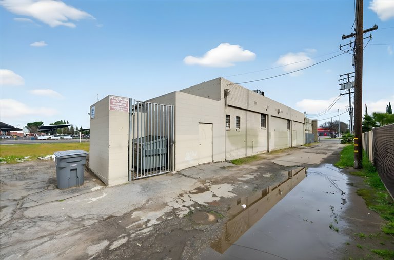 4122 E Clinton Avenue, Fresno, CA, For Lease, Image-12