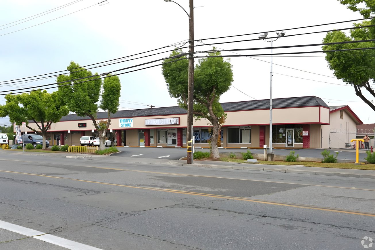 505 W Dakota Ave Retail