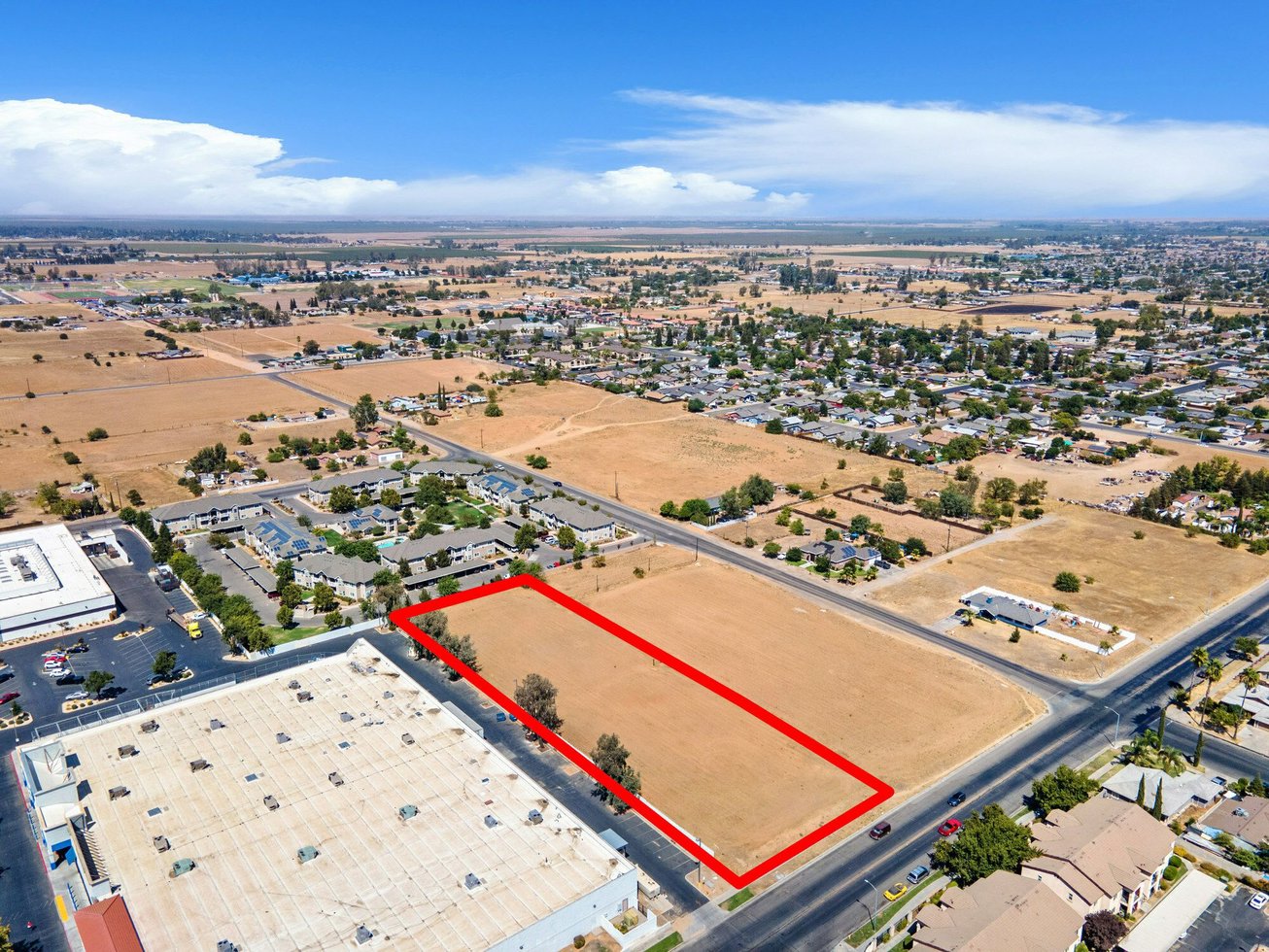 90 W Sherwood Way, Madera, CA, For Sale, Image-2