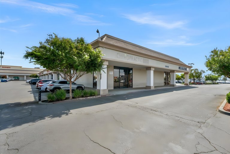 5628-5660 N. Blackstone Ave, Fresno, CA, For Lease, Image-3