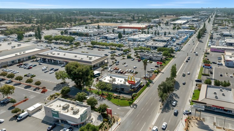 5628-5660 N. Blackstone Ave, Fresno, CA, For Lease, Image-13