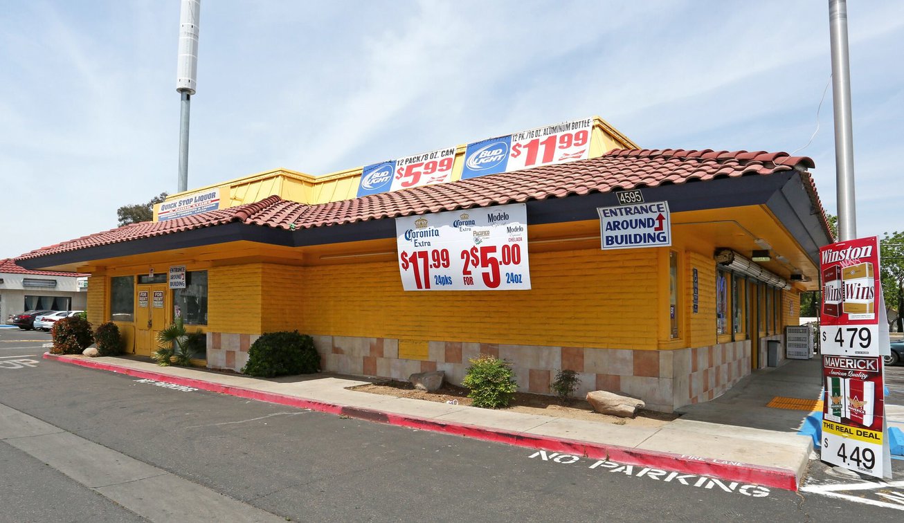 4571-4595 E Cesar Chavez Blvd Retail