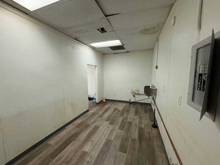 3298-3302 E McKinley Ave, Fresno, CA, For Lease, Image-1